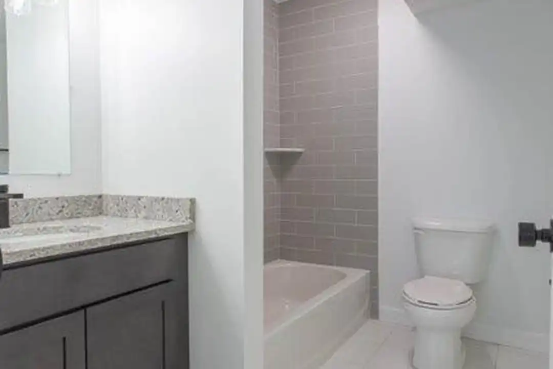 78 Diane Dr - More