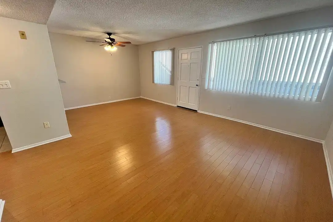 310 E Santa Anita Ave unit C - View 4