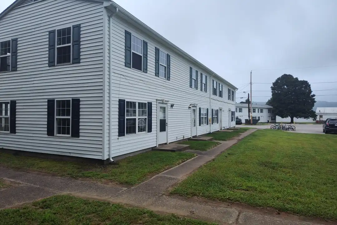 14 N Ritchie Ave unit 20B – photo 1 of 16