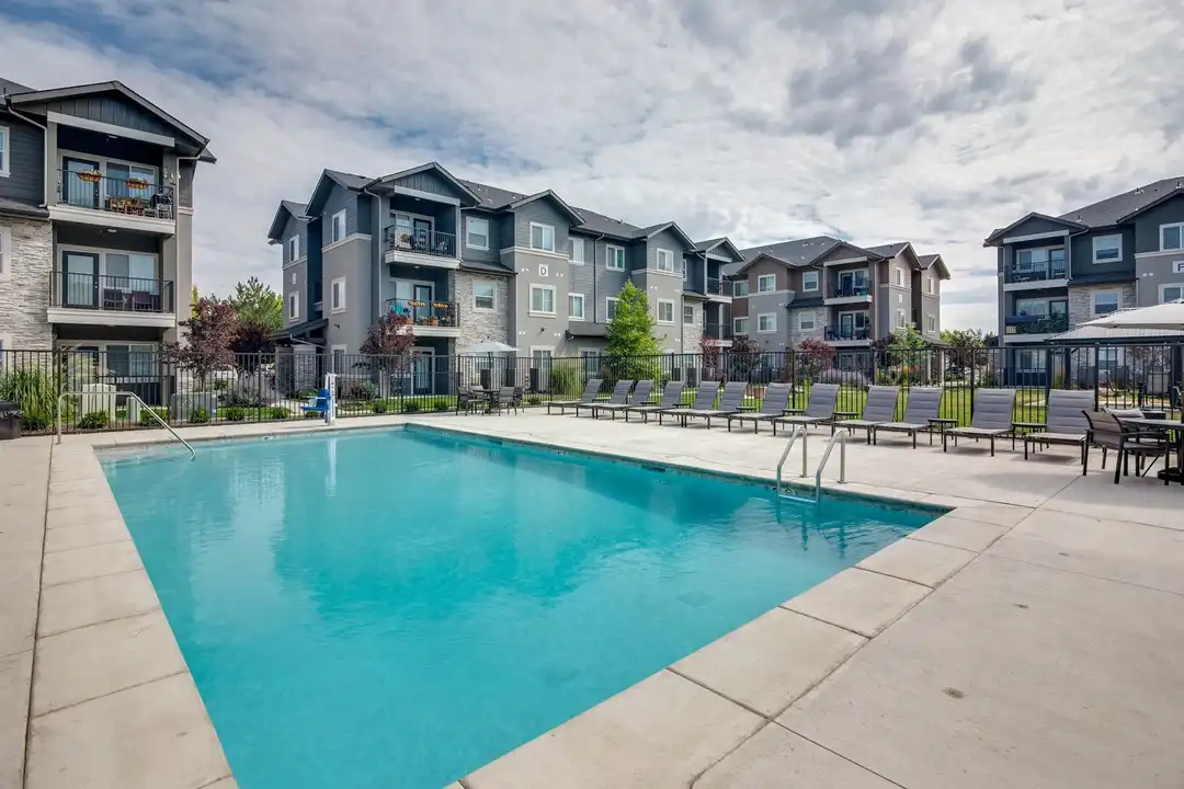 16344 N Franklin Blvd unit C303 - View 2