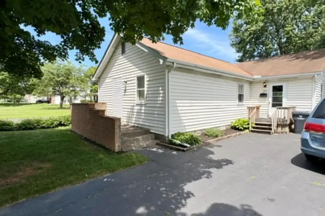526 Collingwood Ave – photo 1