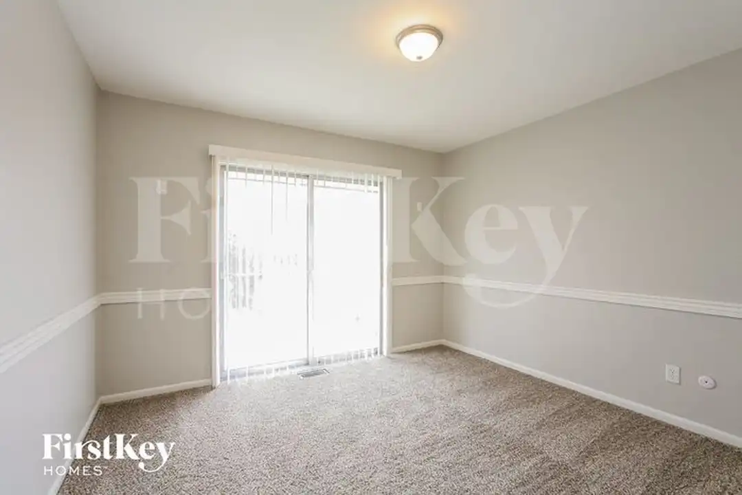 5503 Moonlight Dr - View 5