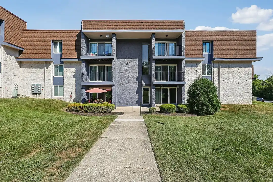 Oakwood Apartments – photo 1 of 40
