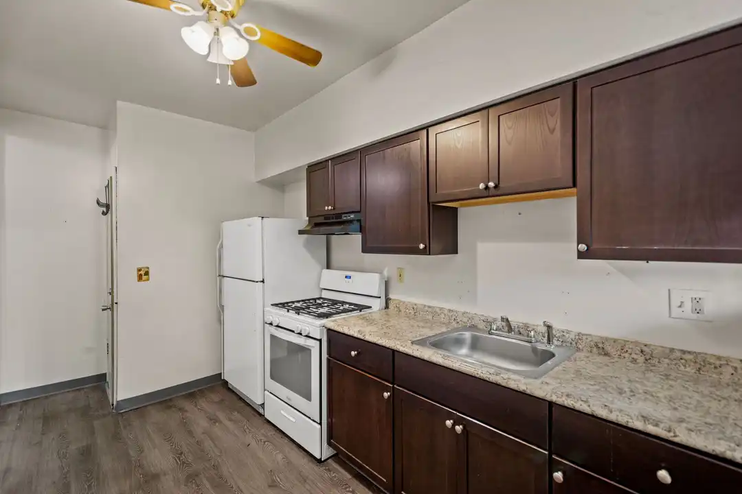2232 Woodstock Ave unit 2232 Woodstock Avenue - Apt #1 - View 5