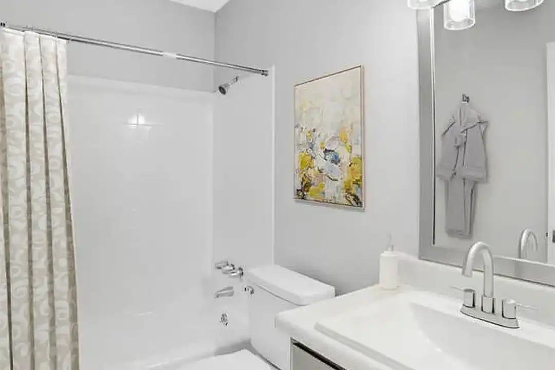 The Rylan Apartments - More