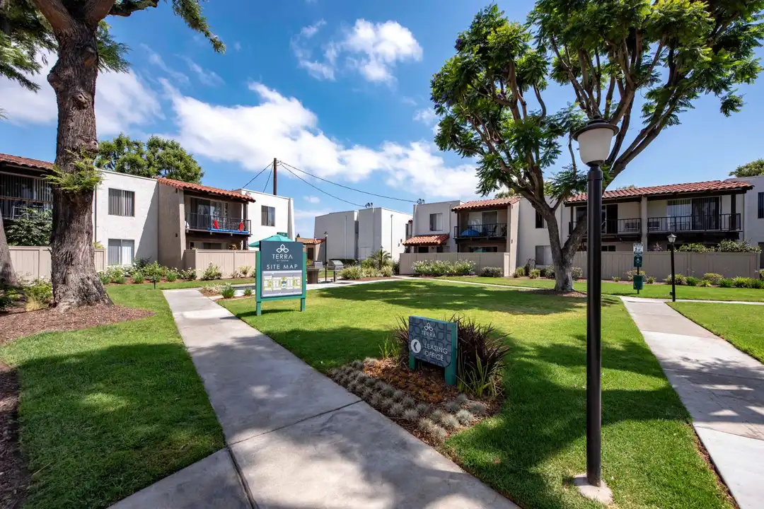 1151 Walnut Ave unit 103 - View 2