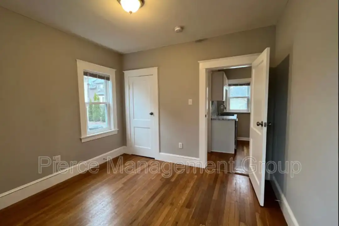 84 Blodget St unit 5 - More