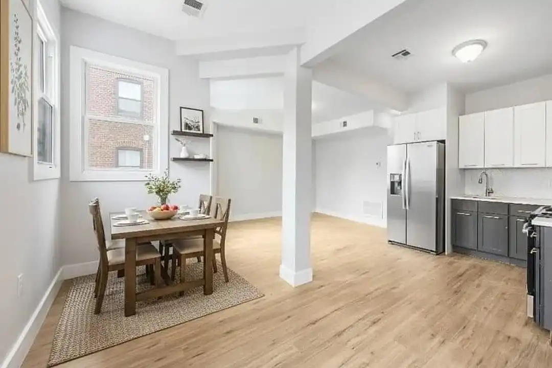 327 S 19th St unit 2 - View 4