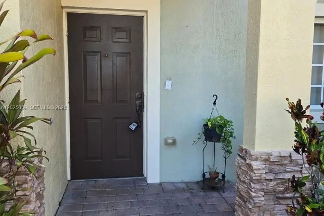 1158 NE 32nd Ave #1158 - View 2