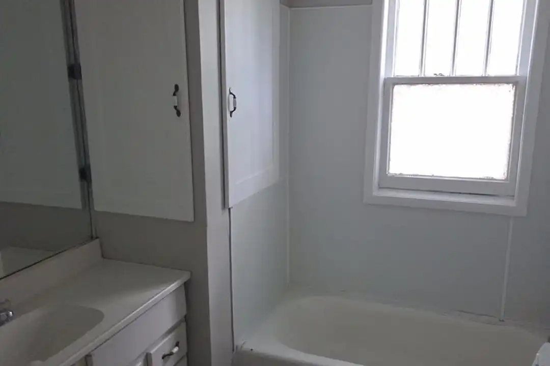 3119 N Indiana Ave - View 6