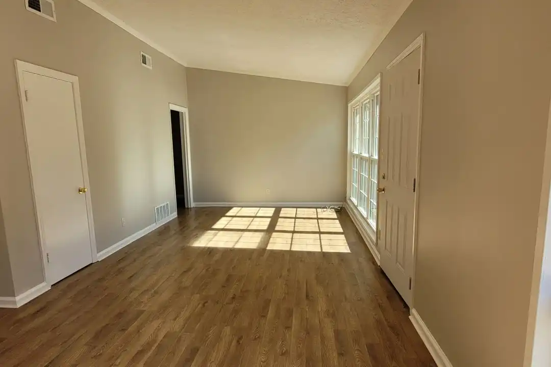 House in Columbus - View 2