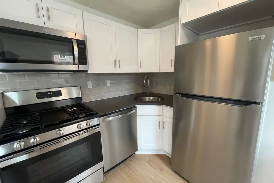 2 William St unit Unit 1 – photo 1 of 7