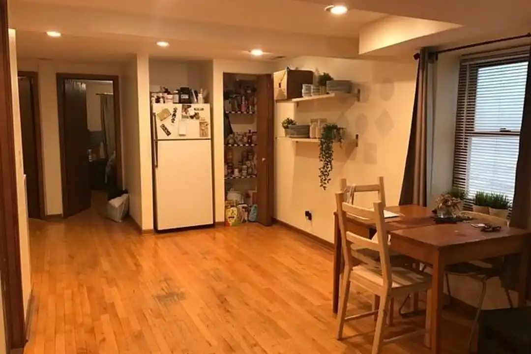 1224 W Melrose St - View 6