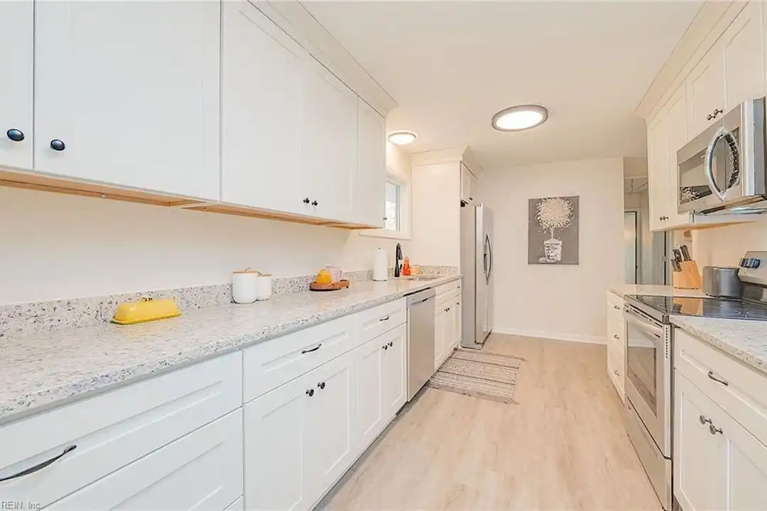 1 Langhorne Rd - View 6