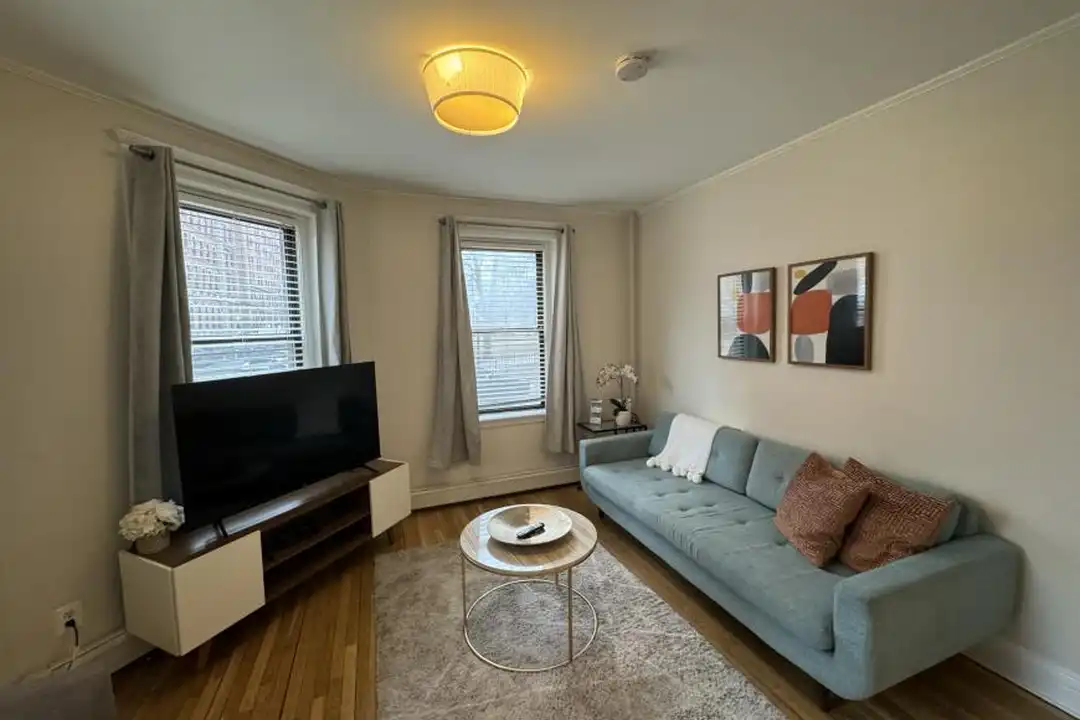 Apartment in Boston - View 4