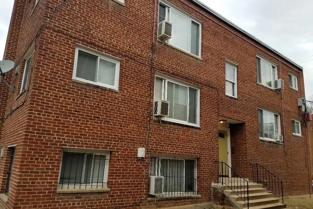 Apartment in Washington - More
