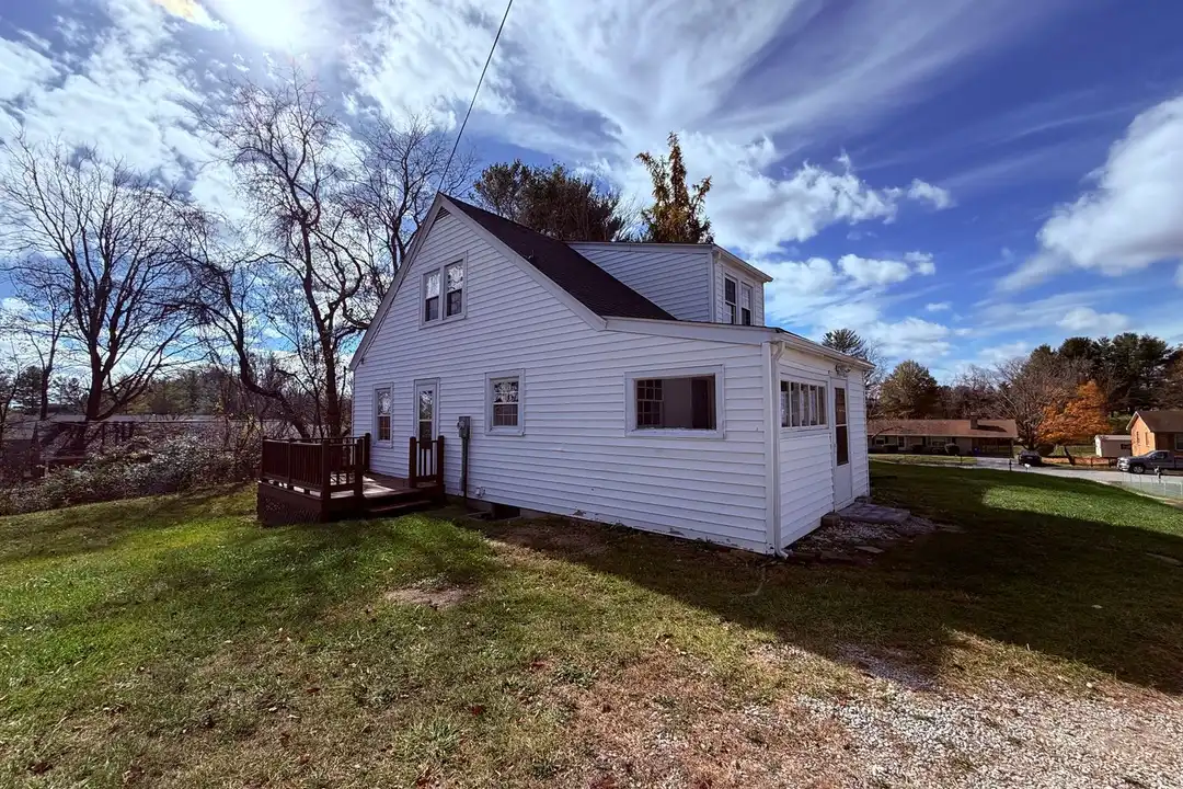 1617 Kennedy Ave – photo 1
