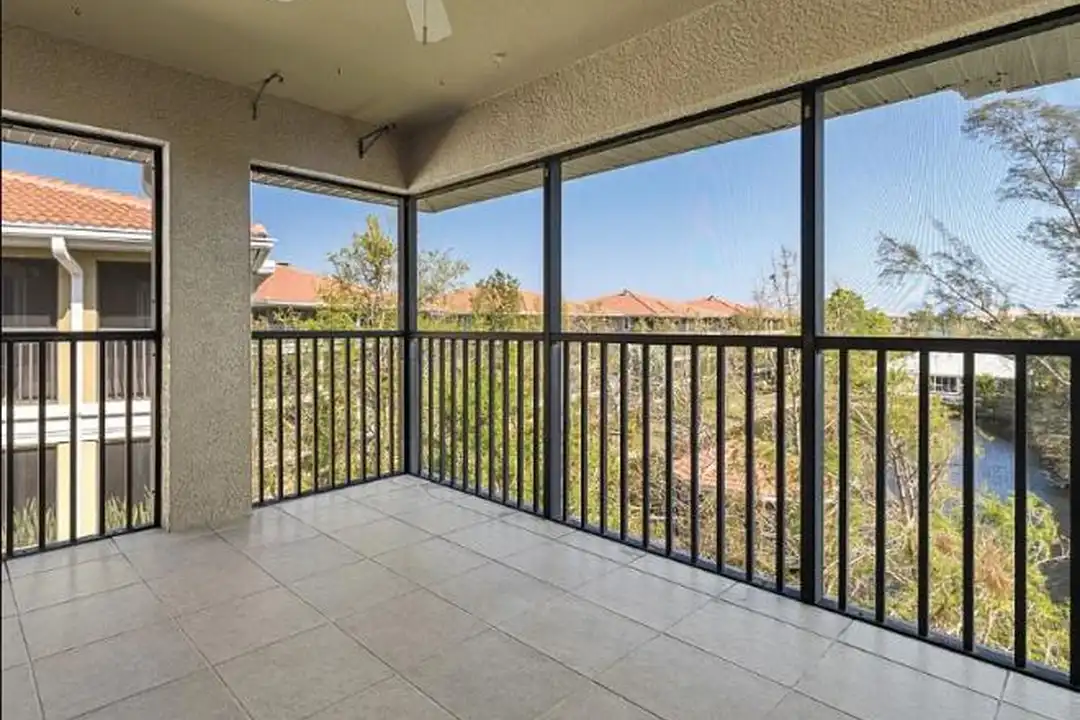 10081 Lake Cove Dr - More