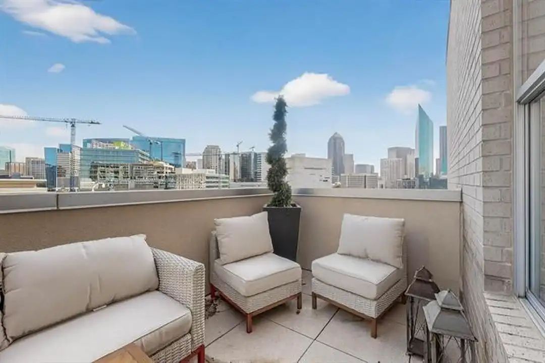 2323 N Houston St unit 704 - View 4
