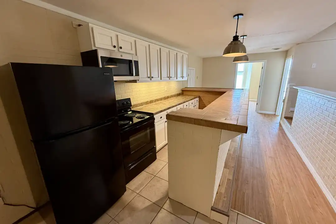 622 20th St unit D – photo 1