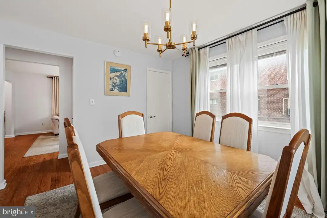 139 Hawaii Ave NE - View 5