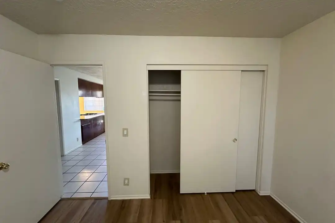 15050 Sequoia St unit 06 - More