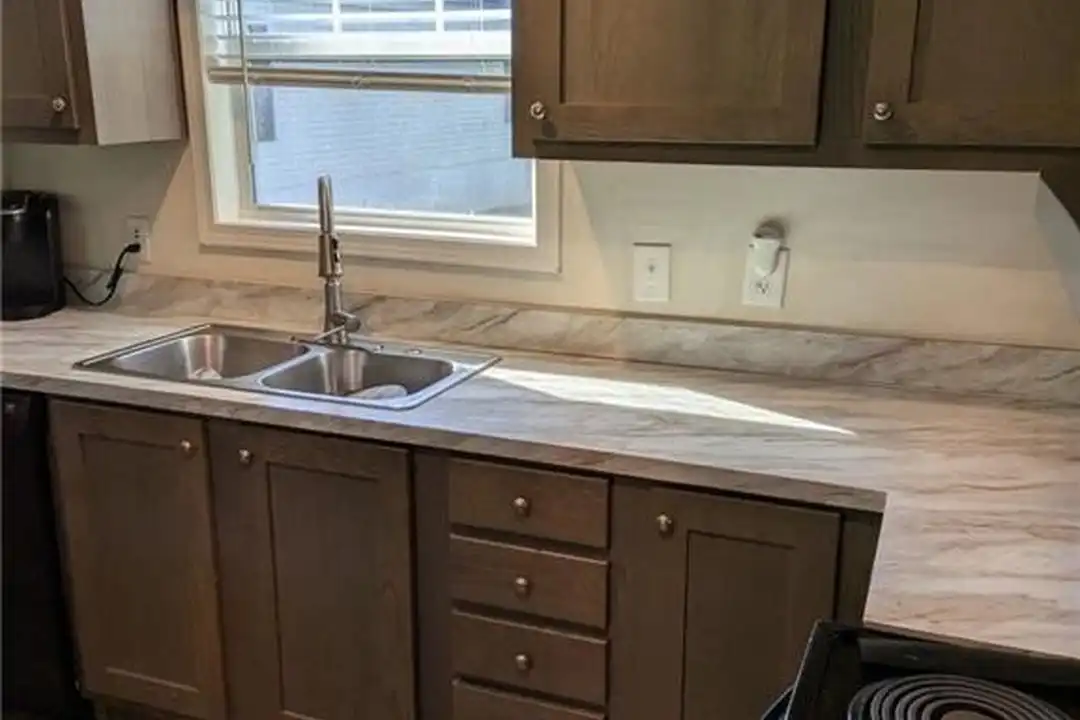 255 Greenview Cir - View 4