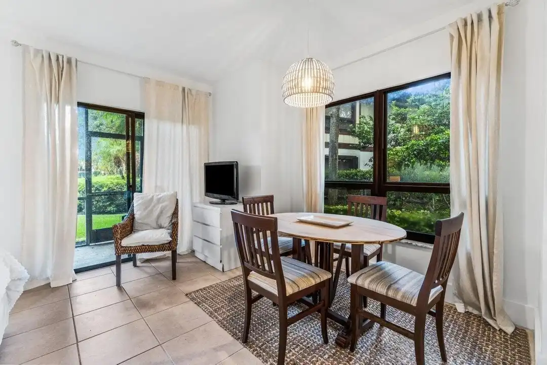 Apartment in Wellington - View 2