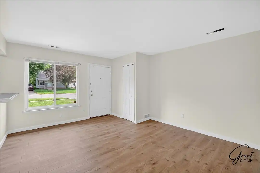 15490 Dixie - View 6