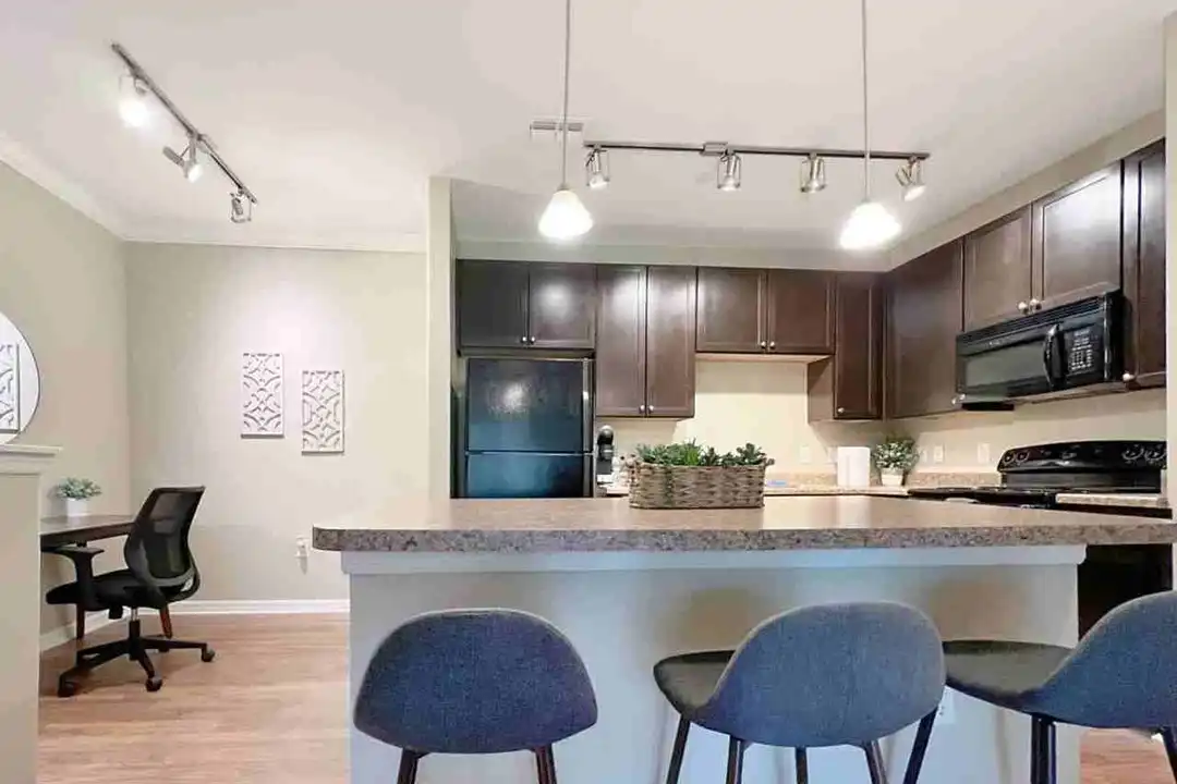 1770 Bearberry Cir unit 1508944P - View 6