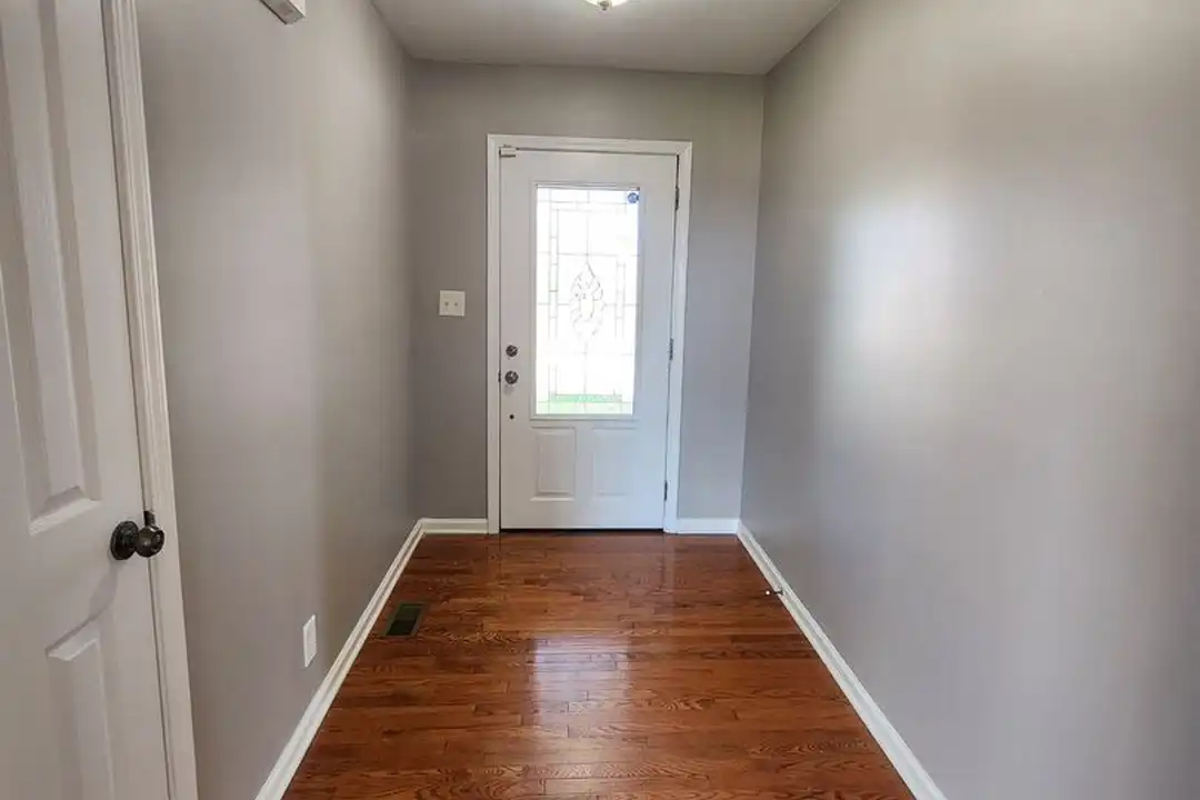 824 Ellie Nat Dr - View 4