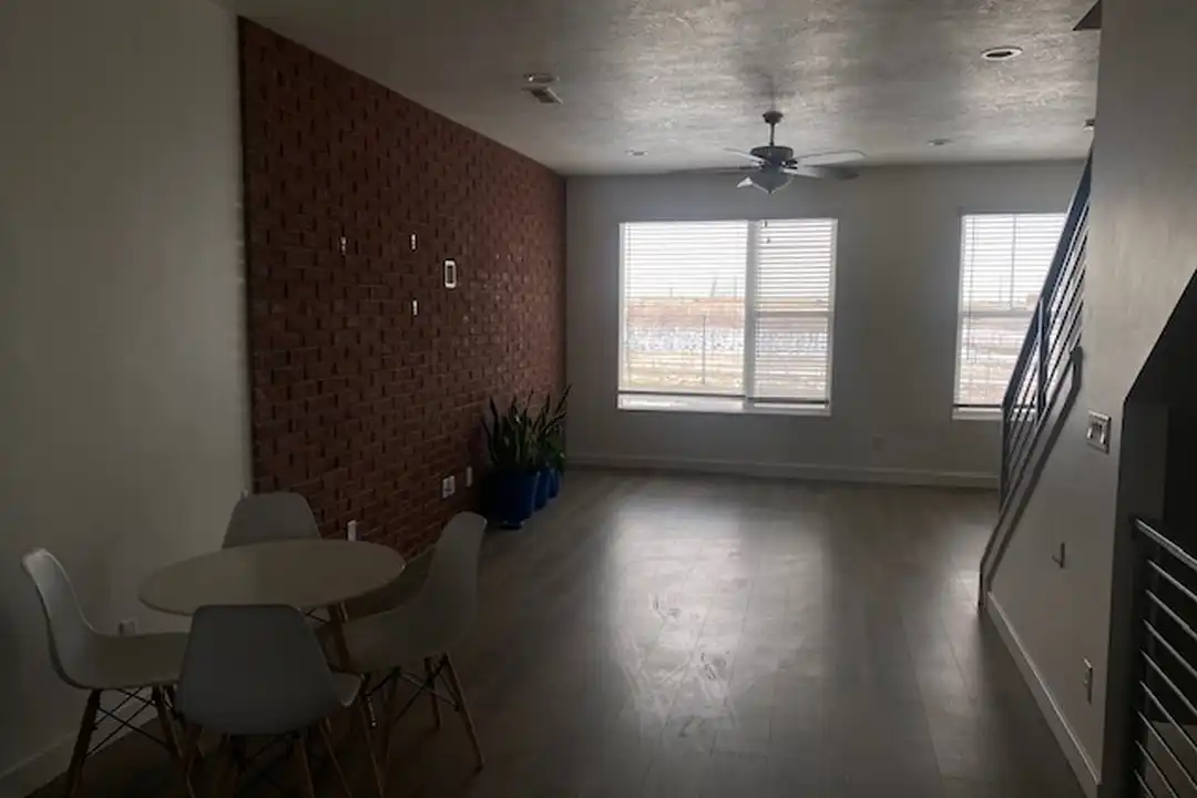 5814 W Lake Ave - View 5