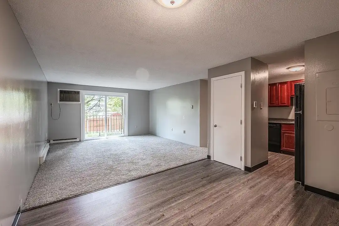 Meadowbrook Apartments - View 5