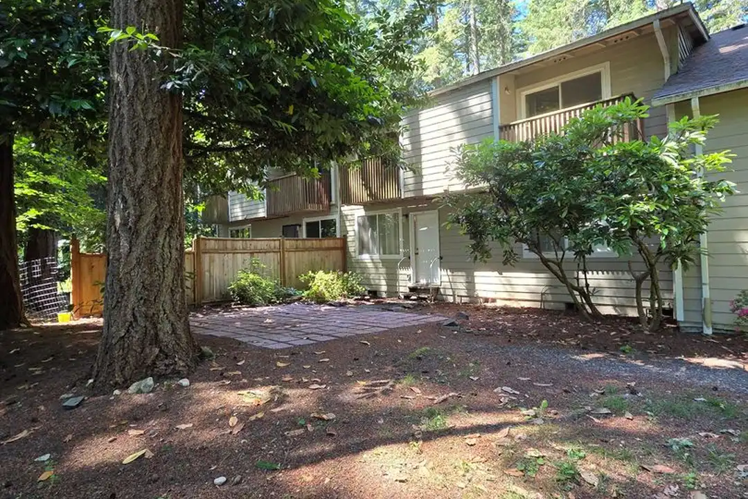 5118 Hunt St - View 2