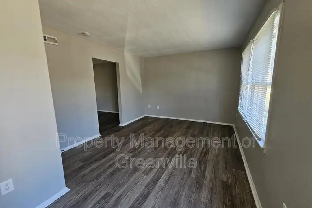 6526 White Horse Rd unit 1D - View 2