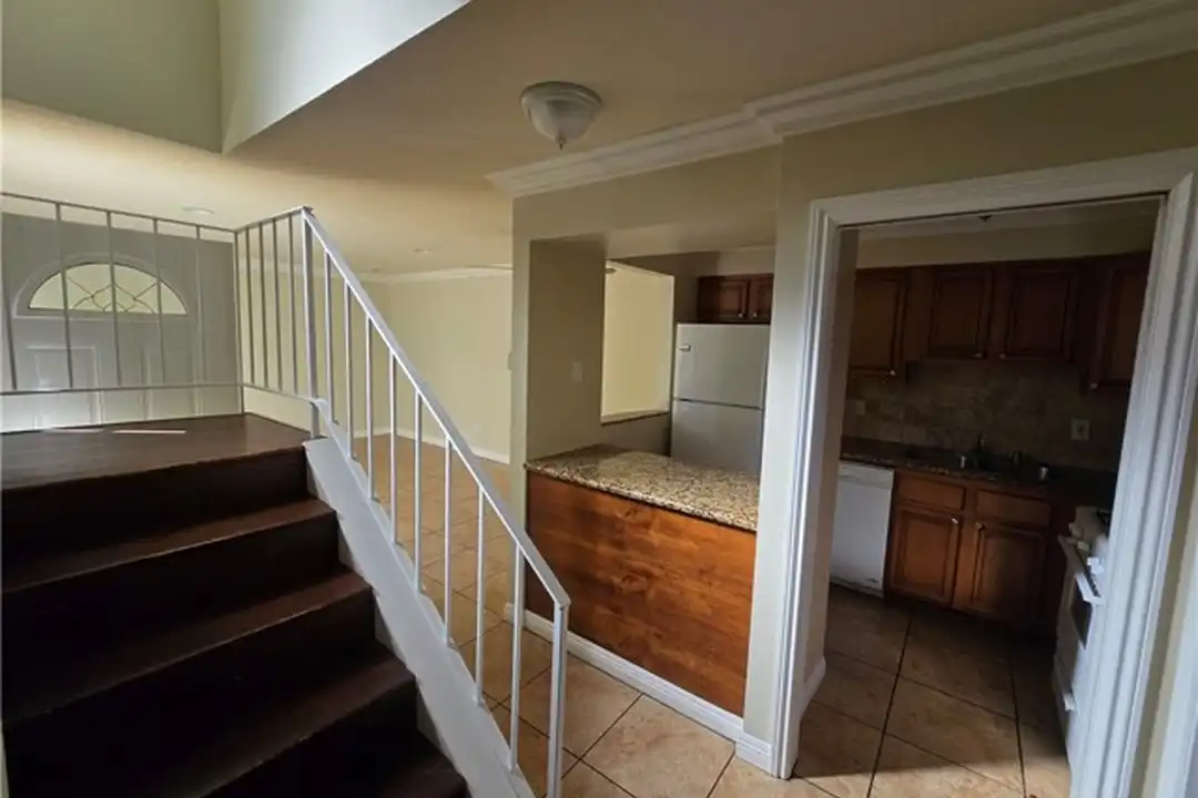 4862 Kona Dr unit C - View 6