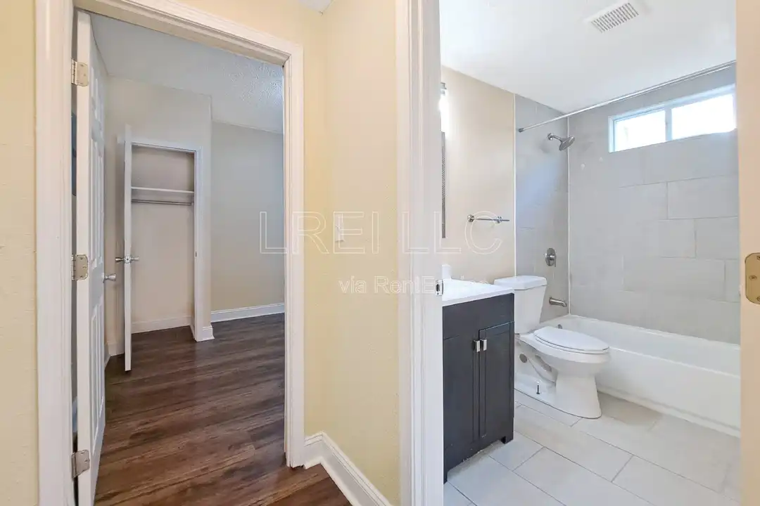 2751 Alford Ave unit 1 - View 4