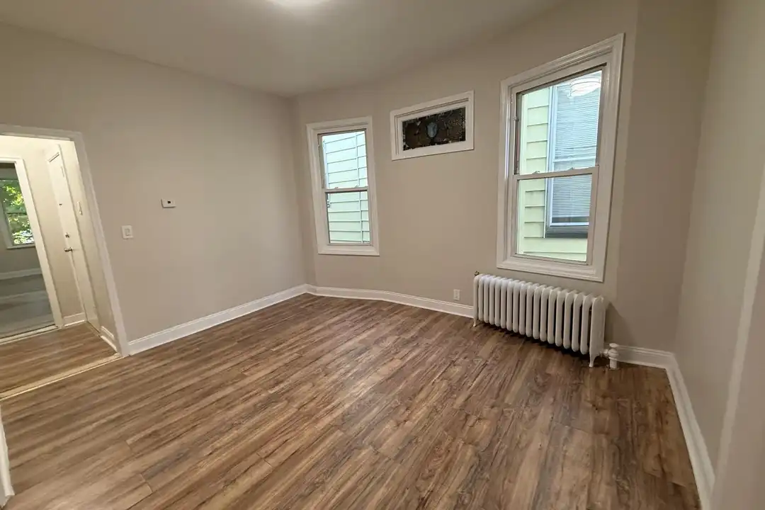 221 Wilkinson Ave unit 2 - View 2