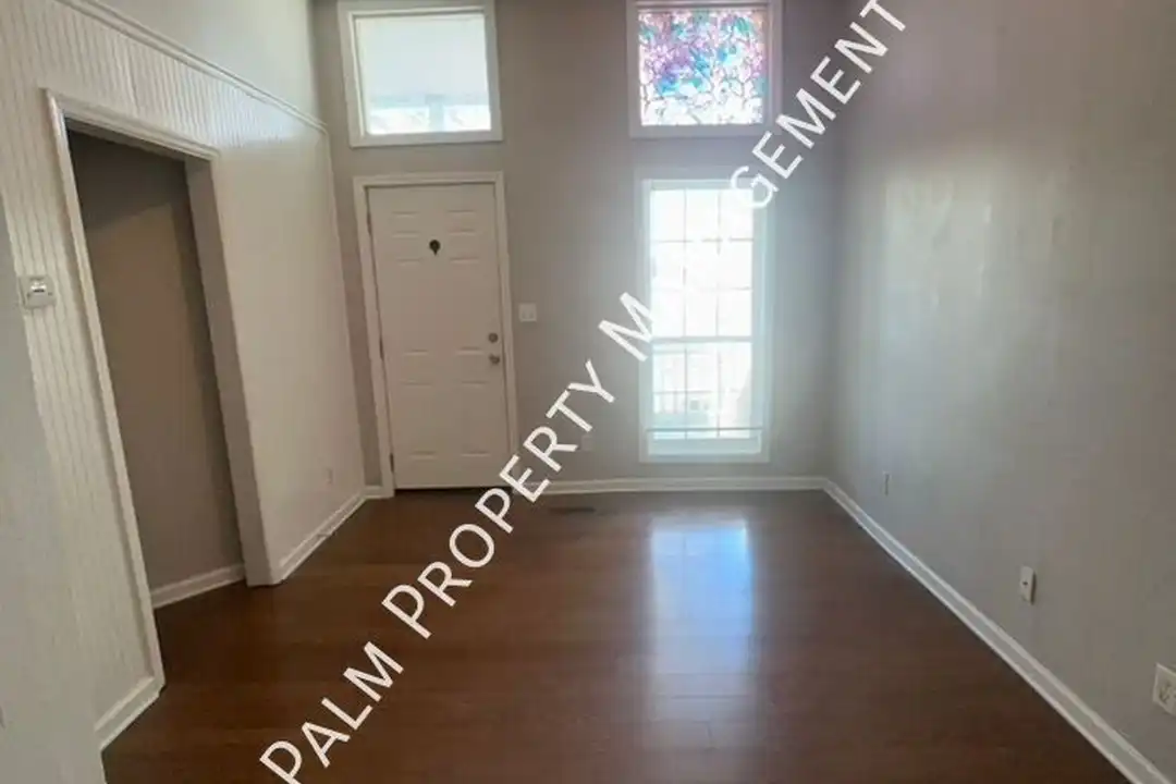 613 E Duffy St - View 3