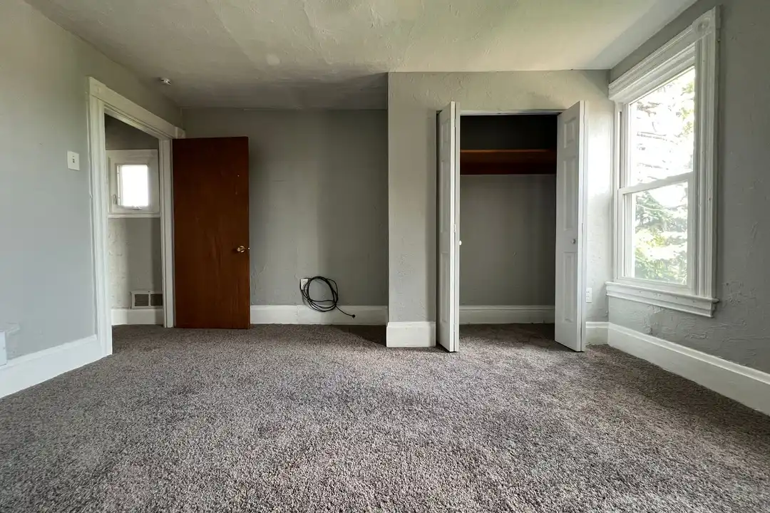 218 Mary St - View 3