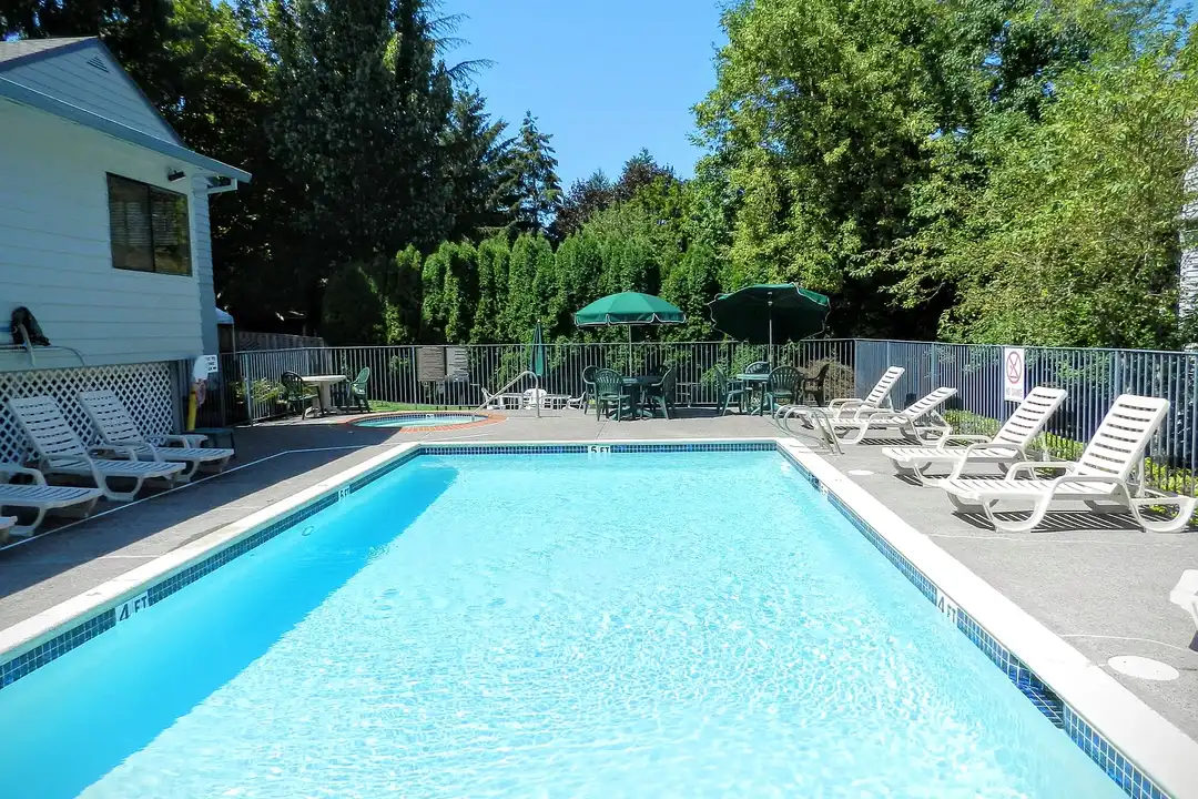 Forest Green Apartments - Widok 2