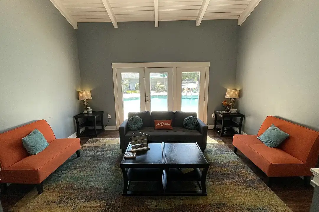 Overlook Gardens Apartments – photo 1 of 24
