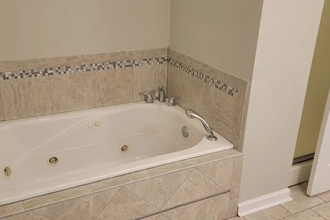 696 Liberty Hill Dr - View 6