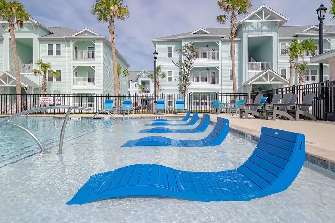 Tide On 35 Apartments – photo 1 of 28