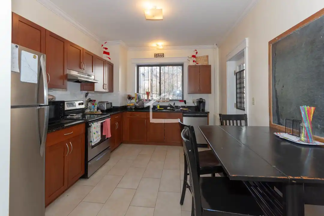 35 Glenville Ave - View 5