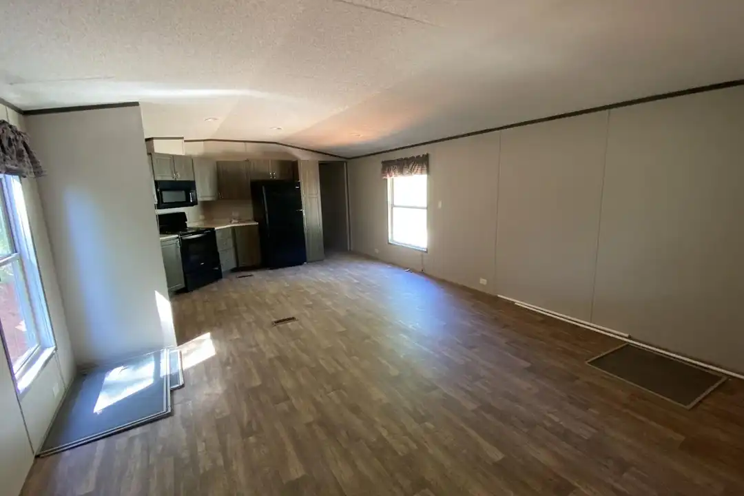 House in Seneca - View 2