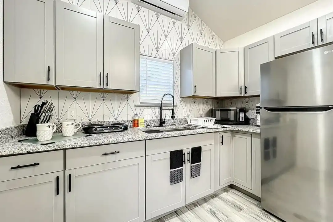 2008 E Grant Ave unit 1094235P – další