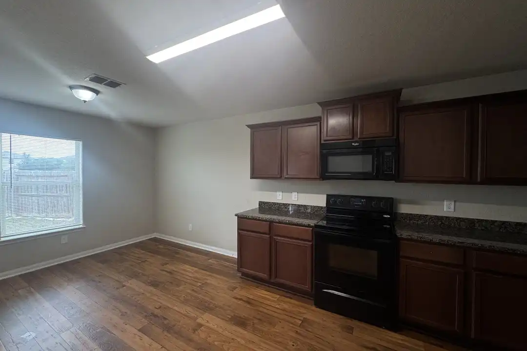 12119 Luckey View - More