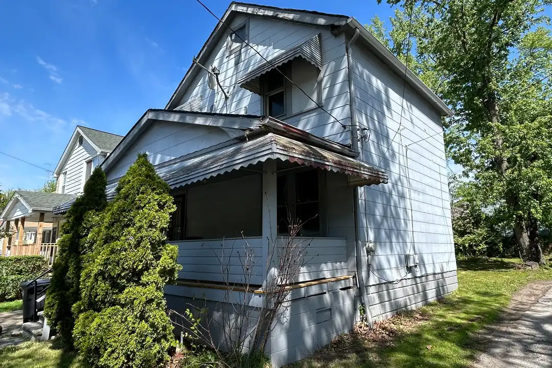 9535 Nelson Ave – photo 1