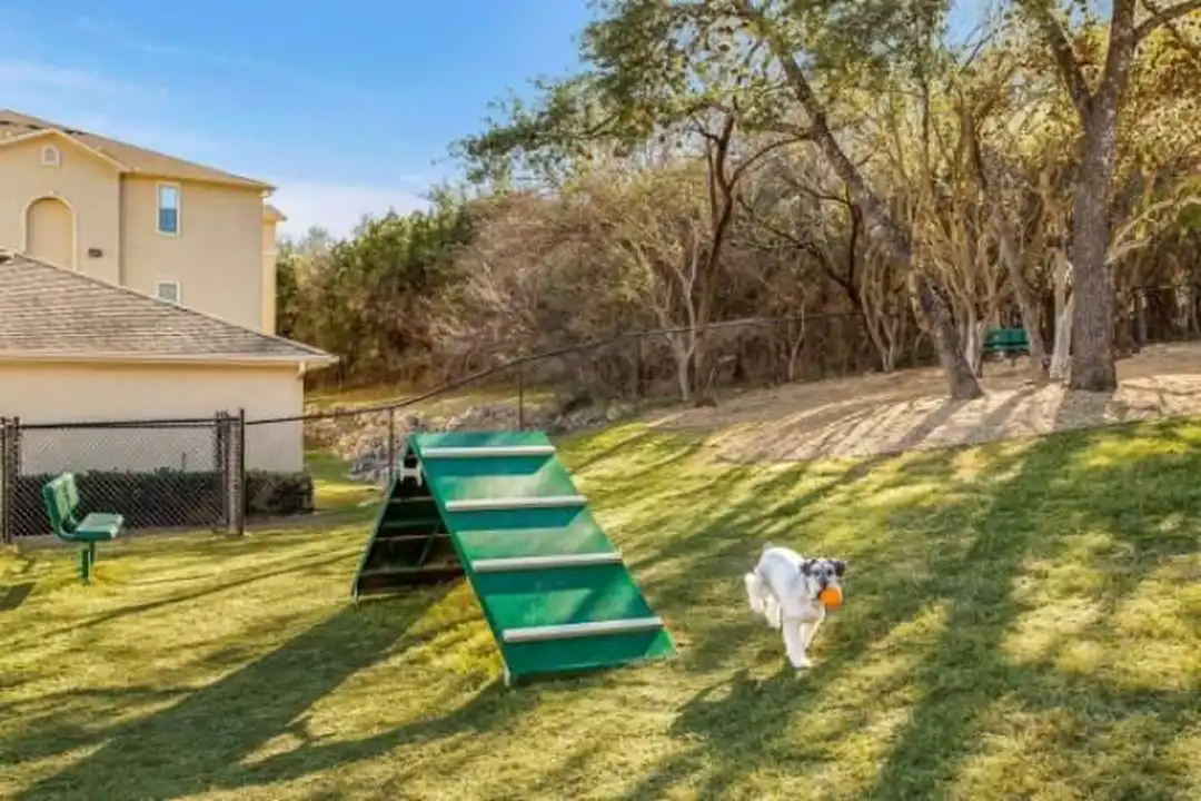 Apartment in San Antonio, Bexar - More
